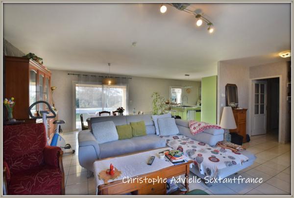 Bergerac dans impasse, maison de plain pied 3 chambres, garage, piscine sur 100 M2