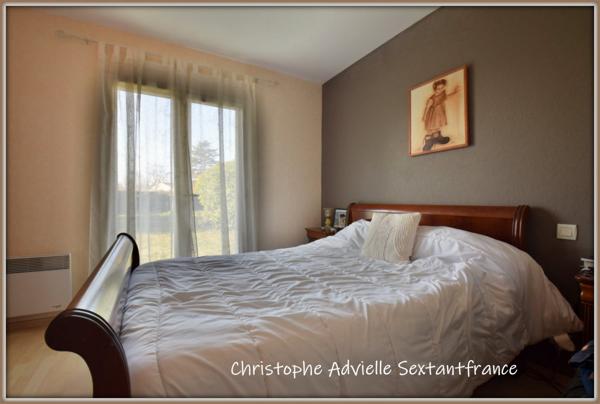 Bergerac dans impasse, maison de plain pied 3 chambres, garage, piscine sur 100 M2