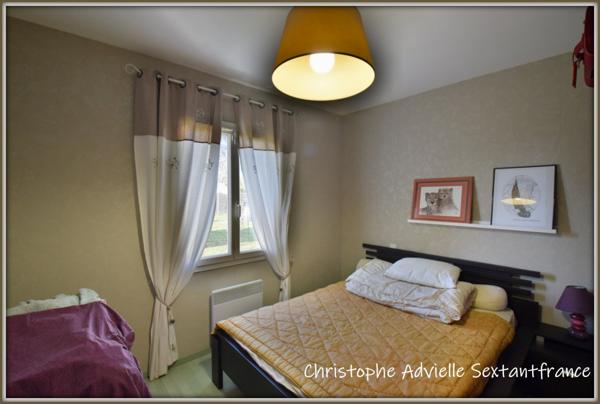 Bergerac dans impasse, maison de plain pied 3 chambres, garage, piscine sur 100 M2