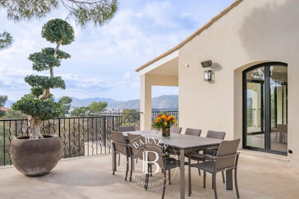 Cannes, Villa 6 Chambres -  282 m² à vendre