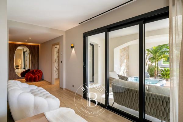 Cannes, Villa 6 Chambres -  282 m² à vendre