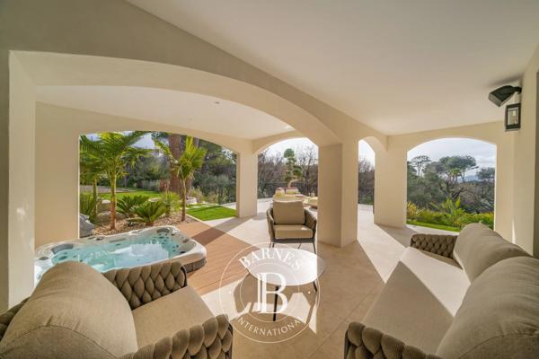 Cannes, Villa 6 Chambres -  282 m² à vendre