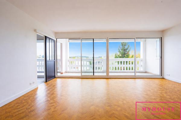 Appartement
                                                                                                                                                                                                                                                                                                                        4 pièce(s)                                                                                                                                                                                                          3 chambre(s)                                                                                                                                                                                                          94.71  m²