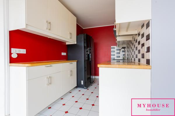 Appartement
                                                                                                                                                                                                                                                                                                                        4 pièce(s)                                                                                                                                                                                                          3 chambre(s)                                                                                                                                                                                                          94.71  m²