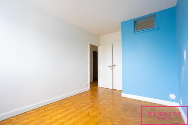 Appartement
                                                                                                                                                                                                                                                                                                                        4 pièce(s)                                                                                                                                                                                                          3 chambre(s)                                                                                                                                                                                                          94.71  m²