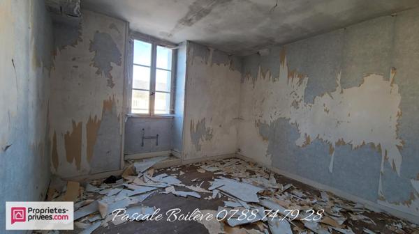 Ensemble de 2 maisons de bourg à rénover - VERNANTES (49390)