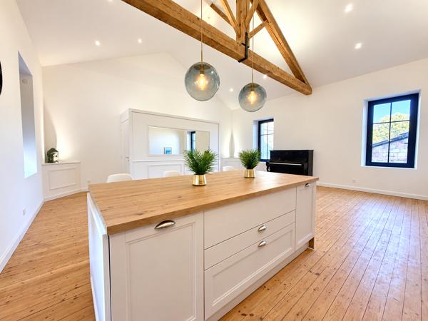 Élégante maison de ville entièrement rénovée