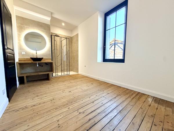 Élégante maison de ville entièrement rénovée