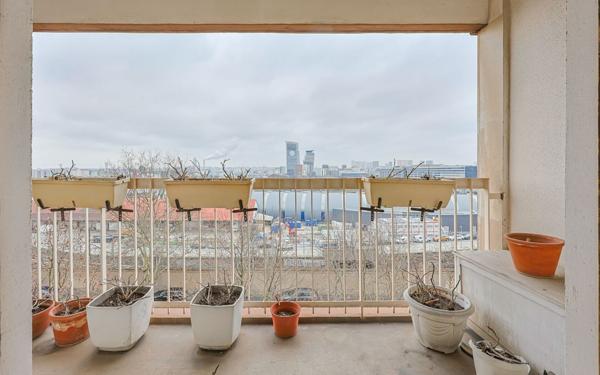 Appartement à vendre    5 pièces • 97,28 m2 Paris 12