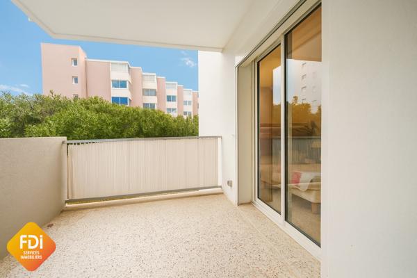 Centre ville - Port Royal - Appartement P2 avec parking - 37