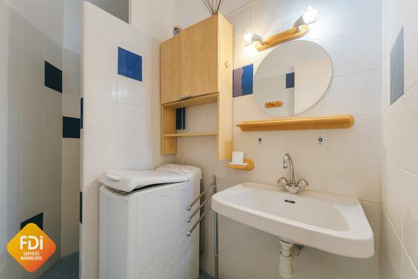 Centre ville - Port Royal - Appartement P2 avec parking - 37