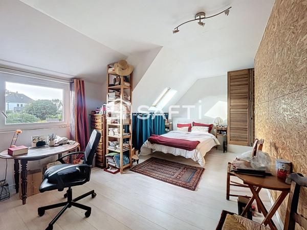 Grand-Champ-bourg-Maison-142m2-7pièces-Terrain 1700 m2 divisible