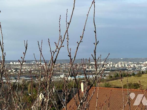 A VENDRE Maison T6, 4 chambres, à AMFREVILLE-LA-MI-VOIE (76920). Maison contemporaine d'archite...