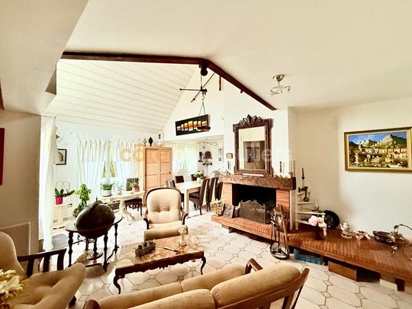 Vente Maison146 m² - 7 Pièces - PETIT COURONNE (76650)