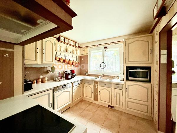 Vente Maison146 m² - 7 Pièces - PETIT COURONNE (76650)