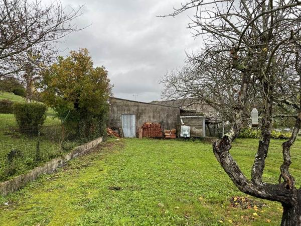 Terrain à vendre |  Mirambeau |  958 m²