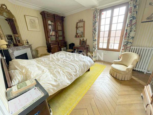 CHARS - Maison de charme à vendre 6 chambres / 270 m² - Un havre de paix à découvrir !