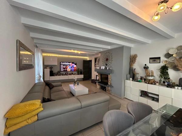 À acheter – Maison individuelle avec piscine – Bons-en-Chablais (74890)