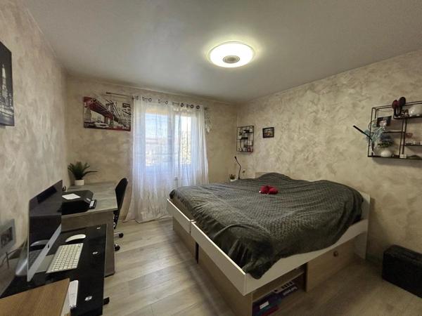 À acheter – Maison individuelle avec piscine – Bons-en-Chablais (74890)