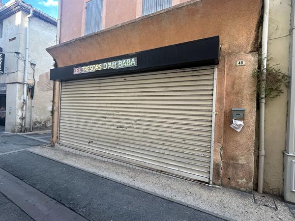 Local Commercial Cavaillon environ 67m²