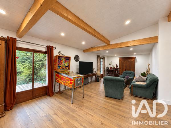 Maison à vendre 4 pièces 133 m² Sainte-Croix-en-Bresse