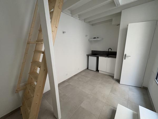 HYPER-CENTRE - Studio
