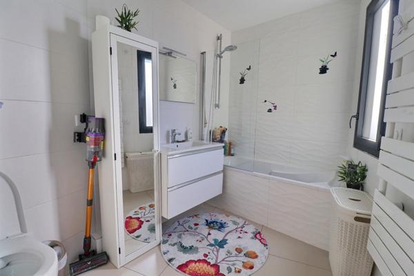 Superbe appartement 5 P / 3 CH de 103 m2 à Maisons-Laffitte