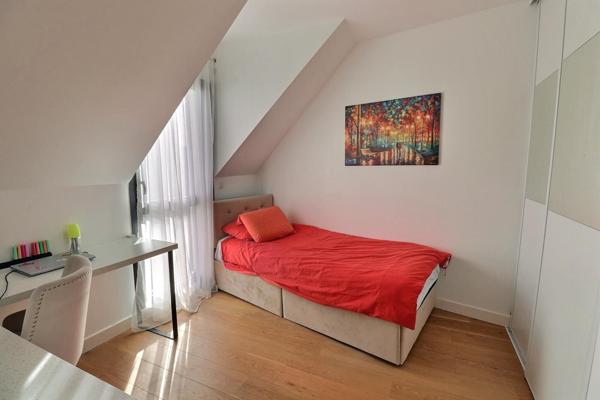 Superbe appartement 5 P / 3 CH de 103 m2 à Maisons-Laffitte