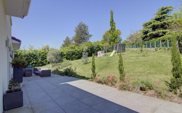 Maison à vendre    5 pièces • 135 m2 Cellieu