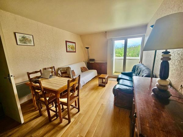 Appartement, balconnet, parking