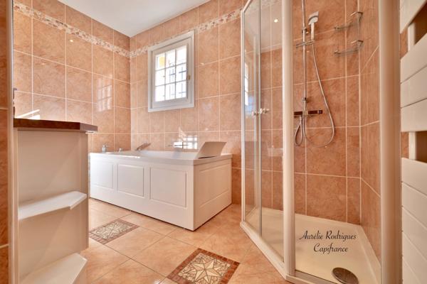 Maison à vendre 7 pièces CHATILLON SUR CHALARONNE (01)
