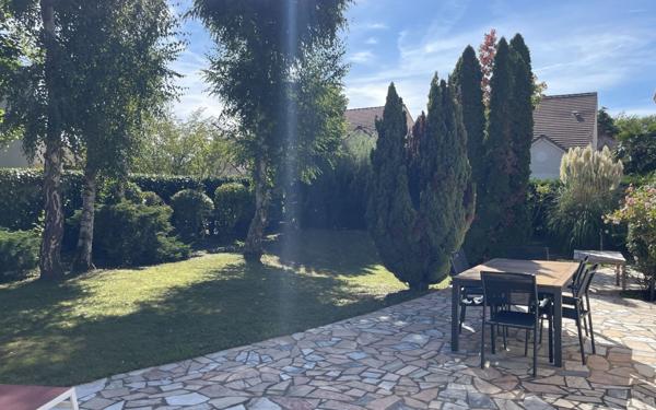 Maison à vendre    6 pièces •  Mennecy