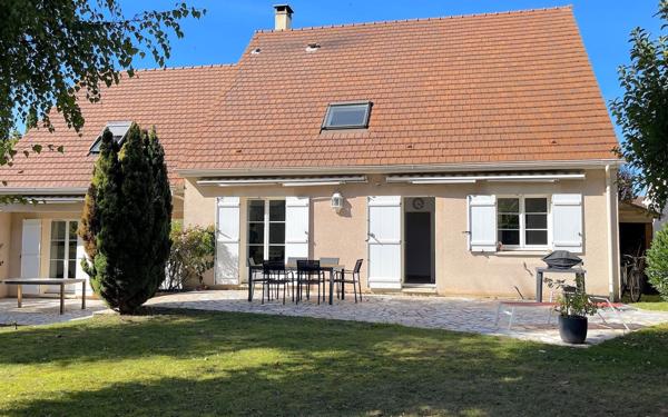 Maison à vendre    6 pièces •  Mennecy