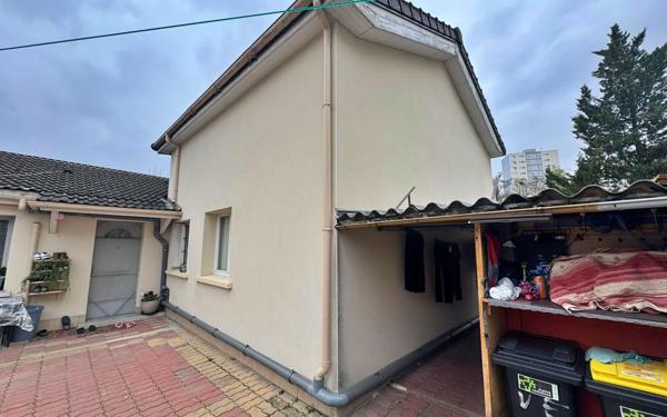 Immeuble à vendre    11 pièces • 188,90 m2 Épinay-sur-Seine