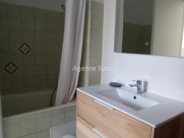 Location meublée - Appartement - Oloron-sainte-marie - Réf.:202260 OLORON SAINTE MARIE - Quartier Sainte Marie F2 meublé de 51 m² habitables