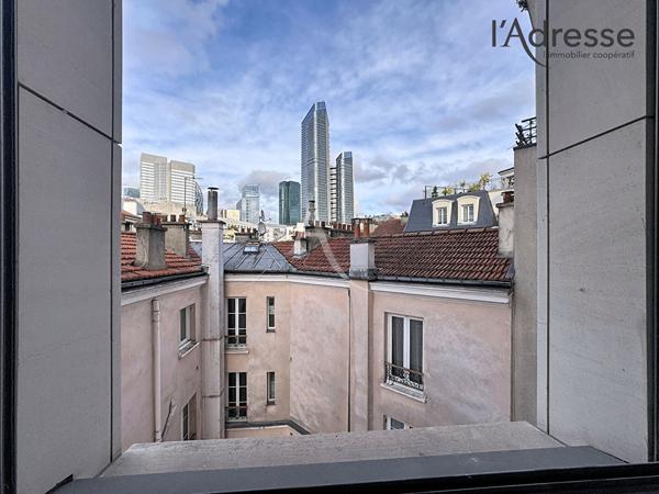 Studio Puteaux/Rue de la République 23.43 m2 Cave + Parking