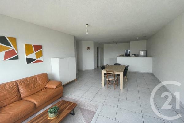 Appartement F2 à vendre  2 pièces - 65,69 m2 FRANOIS - 25