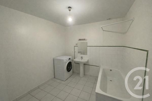 Appartement F2 à vendre  2 pièces - 65,69 m2 FRANOIS - 25