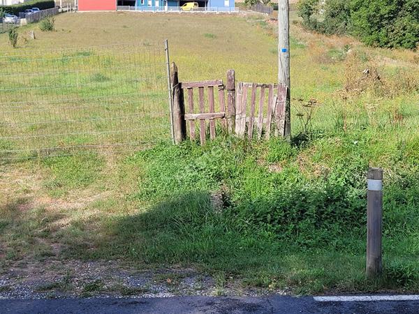 Terrain à lotir : hors zone Bâtiment de France