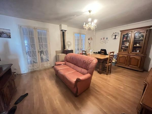 Maison 98 280 € Rochechouart 3 p 68 m² DPE D