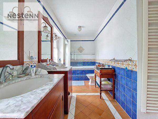 ORLEANS RUE MALAKOFF - MAISON DE VILLE ANCIENNE - DOUBLE RECEPTION - EXCELLENT DPE D - 4 CHAMBRES - GARAGE - CAVE - TRANSPORTS A 4 MIN A PIED !