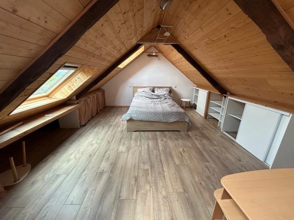 CHARMANTE LONGERE 200 m² BOURG DE GRAND-CHAMP (56)