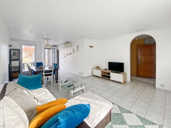 ? Rare et en exclusivité ? Maison familiale avec beaux volumes (108 m²)