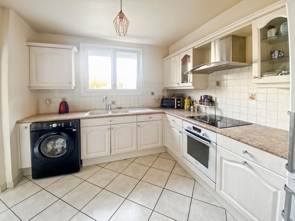 ? Rare et en exclusivité ? Maison familiale avec beaux volumes (108 m²)