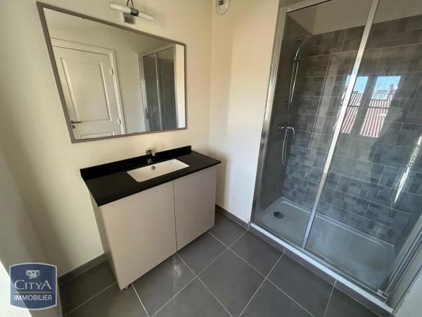 Appartement à louer 1 pièce 28m² Toulon (83000)