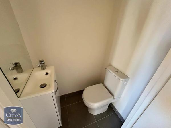 Appartement à louer 1 pièce 28m² Toulon (83000)