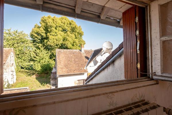 LIEUX UNIQUES ® PROPRIÉTÉS PRIVÉES -  PROPOSE ANCIEN COUVENT DE 173 M² SUR UN TERRAIN DE 1.600 M² - AZÉ - GARE TGV VENDÔME