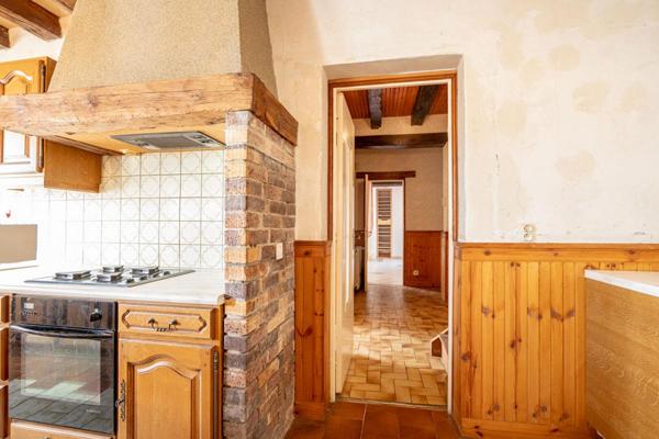 LIEUX UNIQUES ® PROPRIÉTÉS PRIVÉES -  PROPOSE ANCIEN COUVENT DE 173 M² SUR UN TERRAIN DE 1.600 M² - AZÉ - GARE TGV VENDÔME