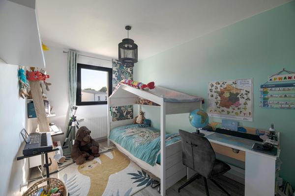 Maison à vendre à Châteaugiron 92 m² /4 chambres/DPE A/garage et jardin