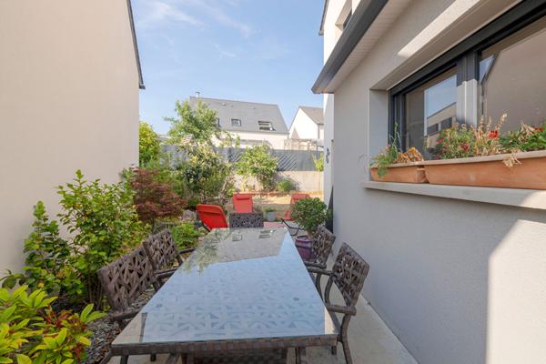 Maison à vendre à Châteaugiron 92 m² /4 chambres/DPE A/garage et jardin